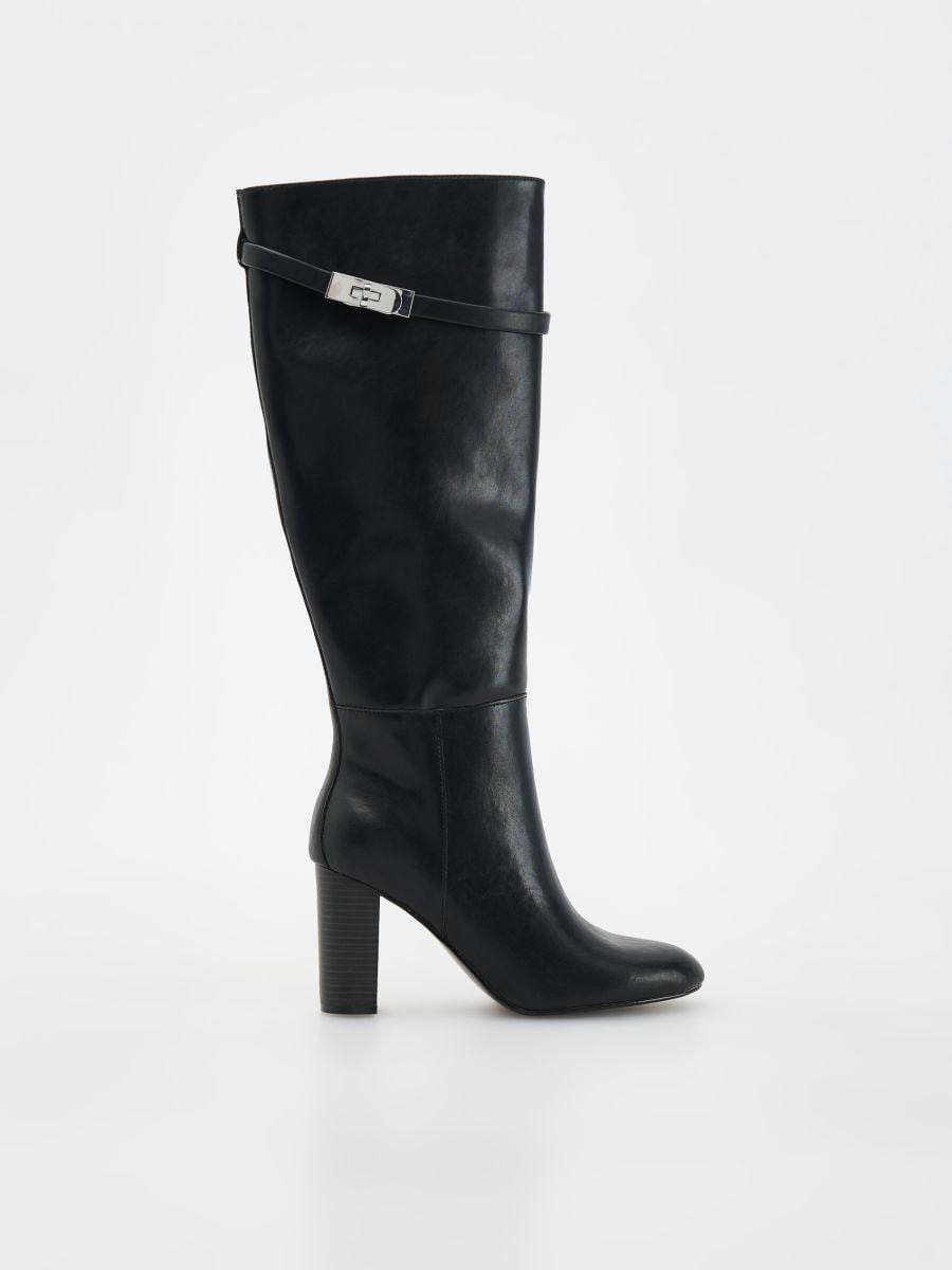 LADIES` BOOTS - must - RESERVED