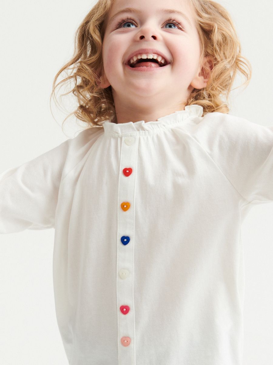 Bluse mit dekorativen Knöpfen - creme - RESERVED - 4