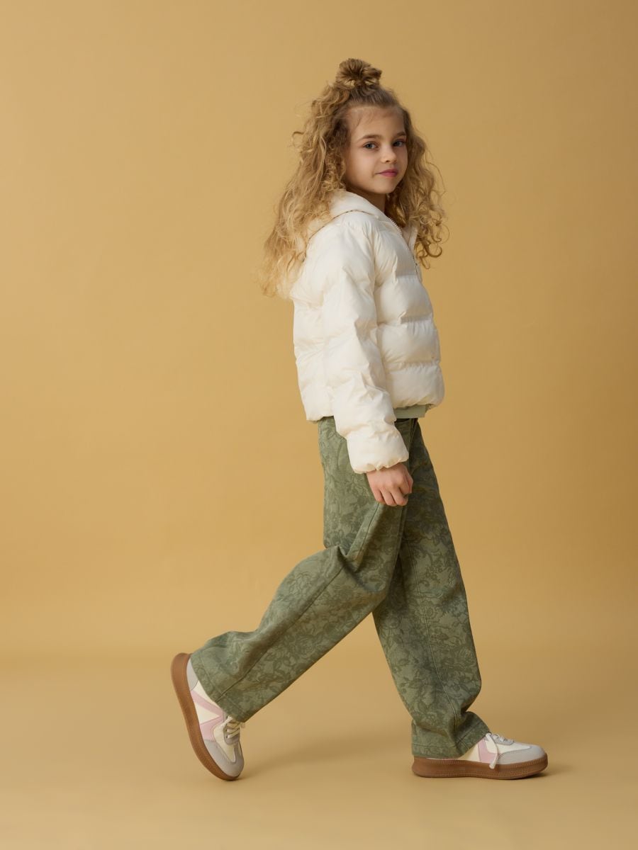 Jacke mit kontrastierenden Einsätzen - creme - RESERVED - 8