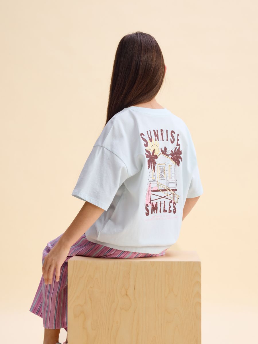 T-shirt con stampa sul retro - turchese pallido - RESERVED