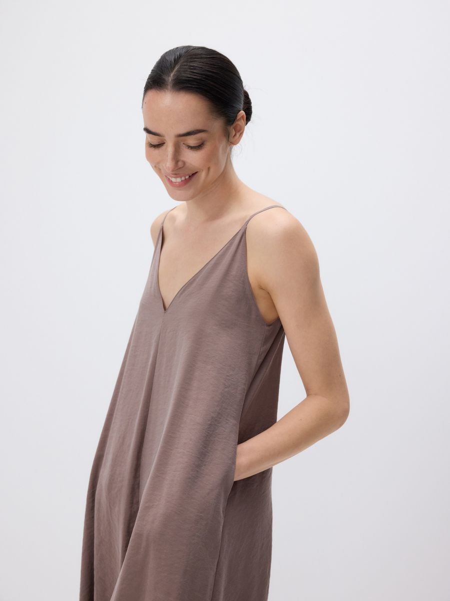 Trägerkleid aus Modal - kaffee - RESERVED - 2