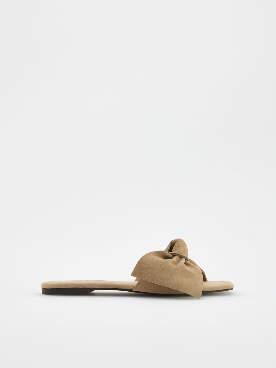 Mules en daim avec nœud - Beige - RESERVED - 2