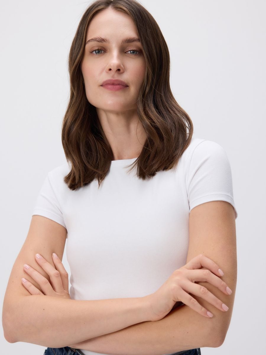Bavlněné tričko slim fit - bílá - RESERVED
