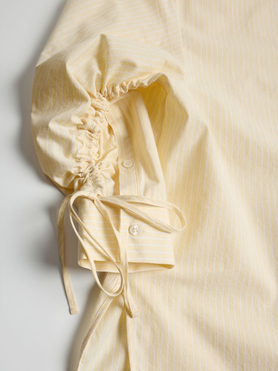 Bluse mit dekorativem Bindedetail - hellgelb - RESERVED - 2