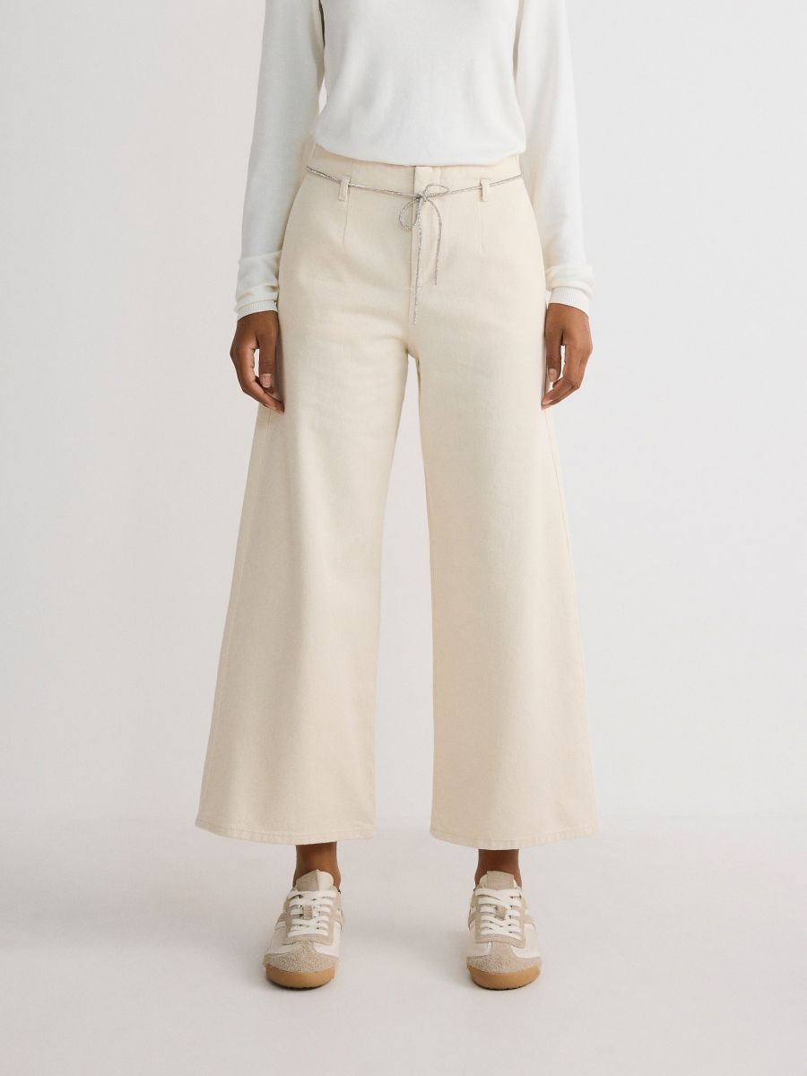 Culotte jeans with rope belt