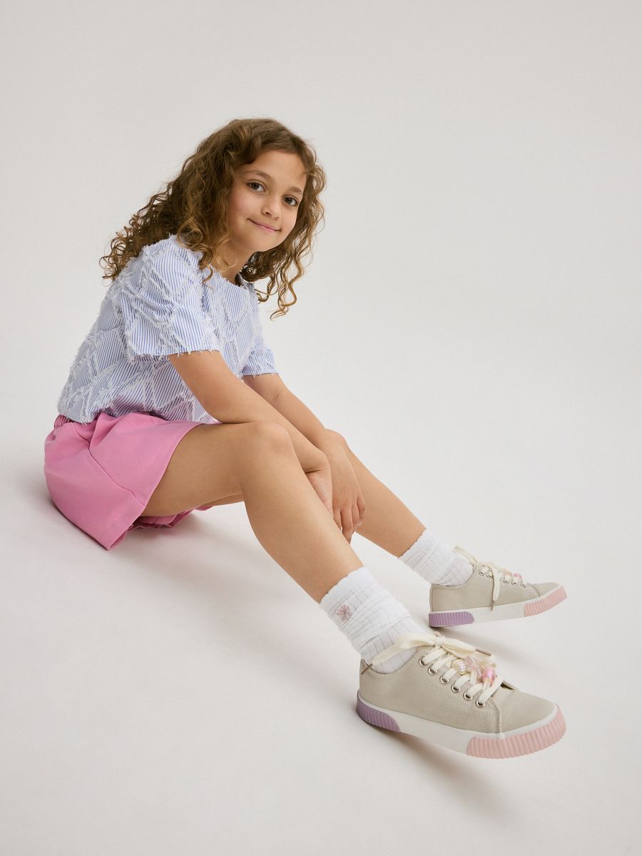 Sneakers with applique on the laces - white - RESERVED