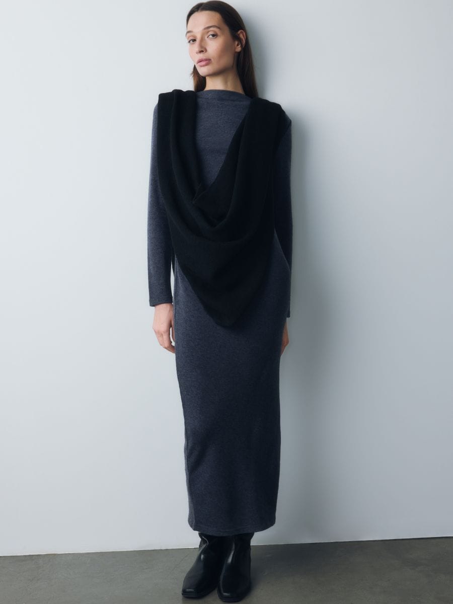 Kerchief with wool blend - black - RESERVED - 6