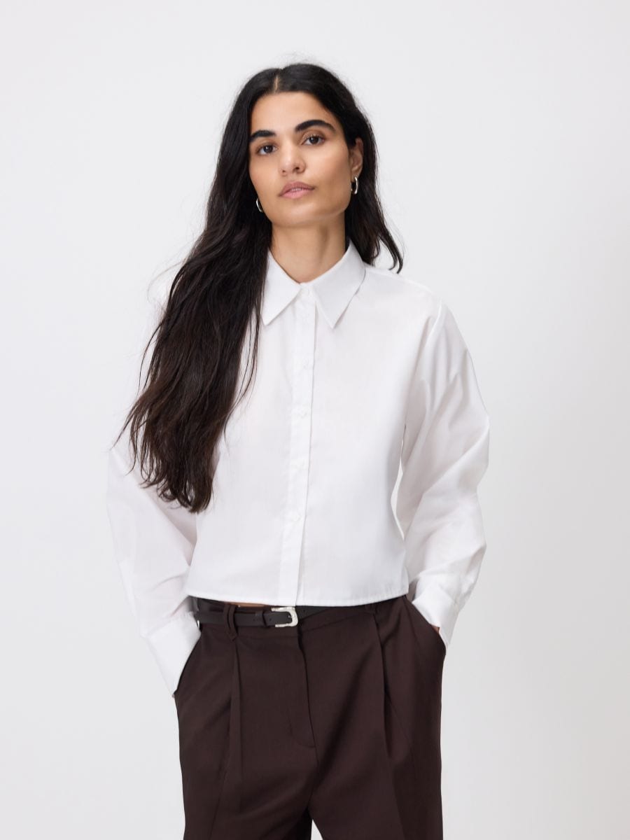 Cropped shirt - white - RESERVED