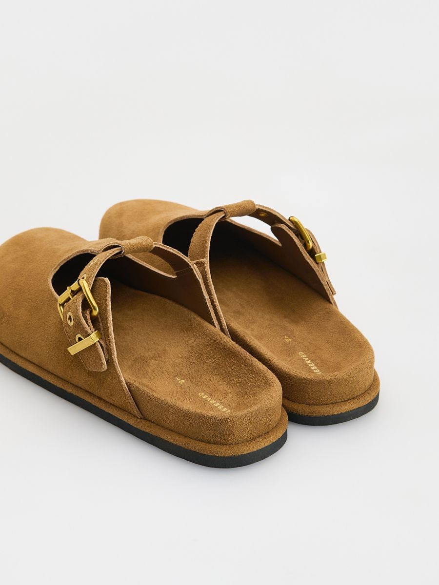Mules en daim avec boucle - brun mordoré - RESERVED - 3