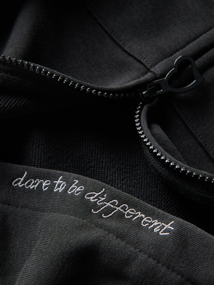 Sweatshirt with embroidery detailing - black - RESERVED - 2