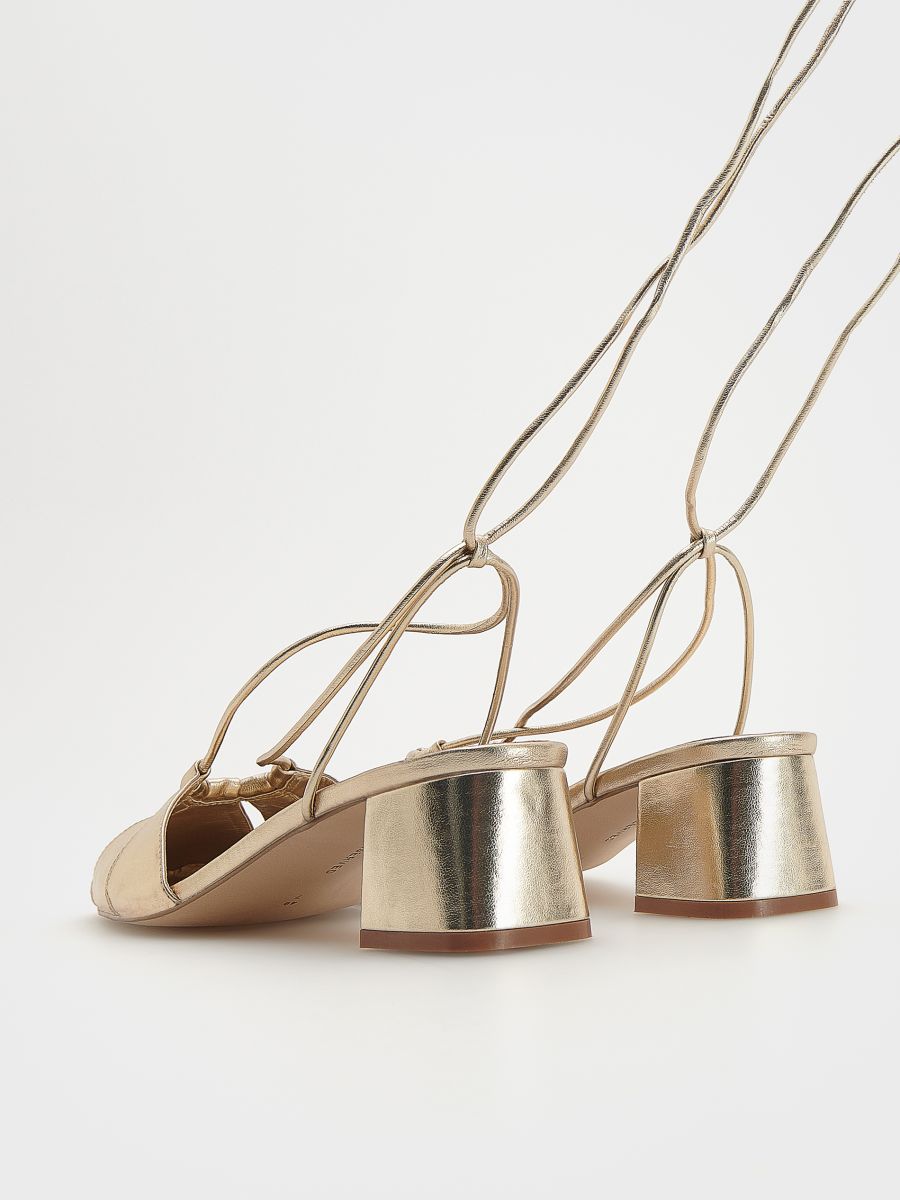 Pumps with metallic effect - golden - RESERVED - 5