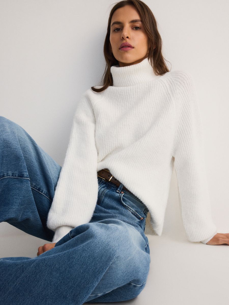 Turtleneck jumper - cream - RESERVED