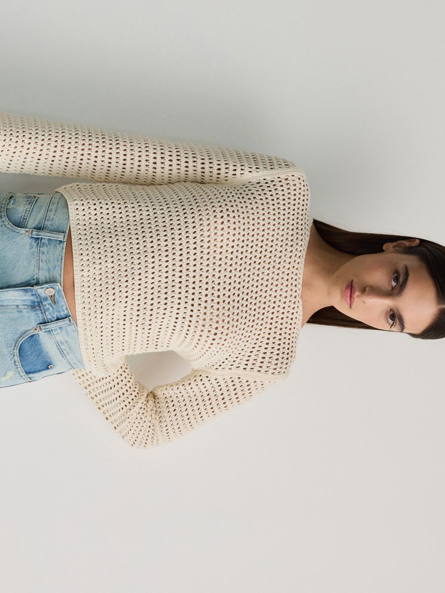 Ażurowy sweter - kremowy - RESERVED