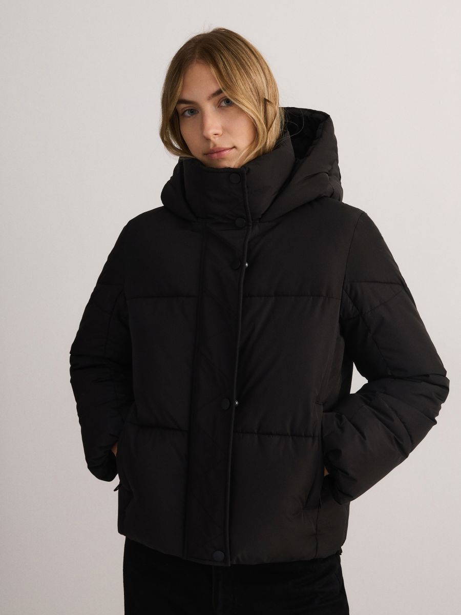 Cropped jacket with hood - black - RESERVED