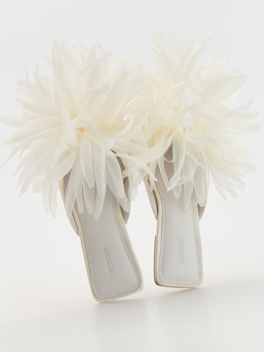 Mules with decorative flower detail - cream - RESERVED - 4