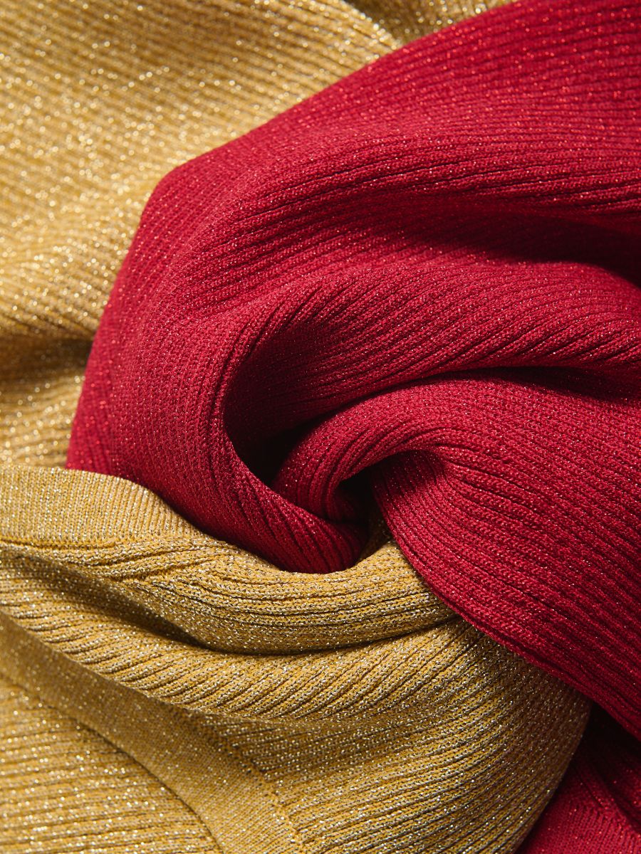 Top with metallic thread - red - RESERVED - 2