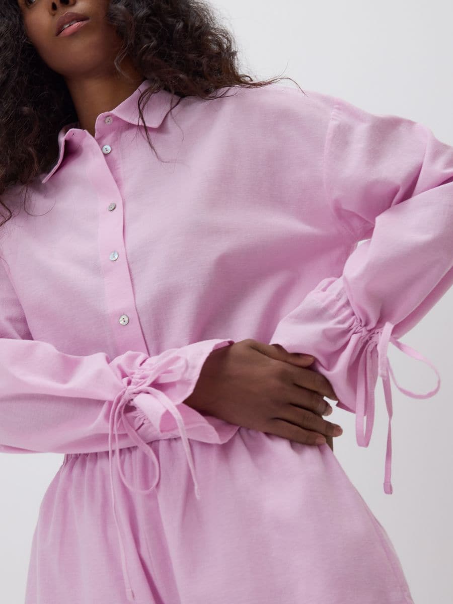 Shirt tied at the cuffs - pink - RESERVED