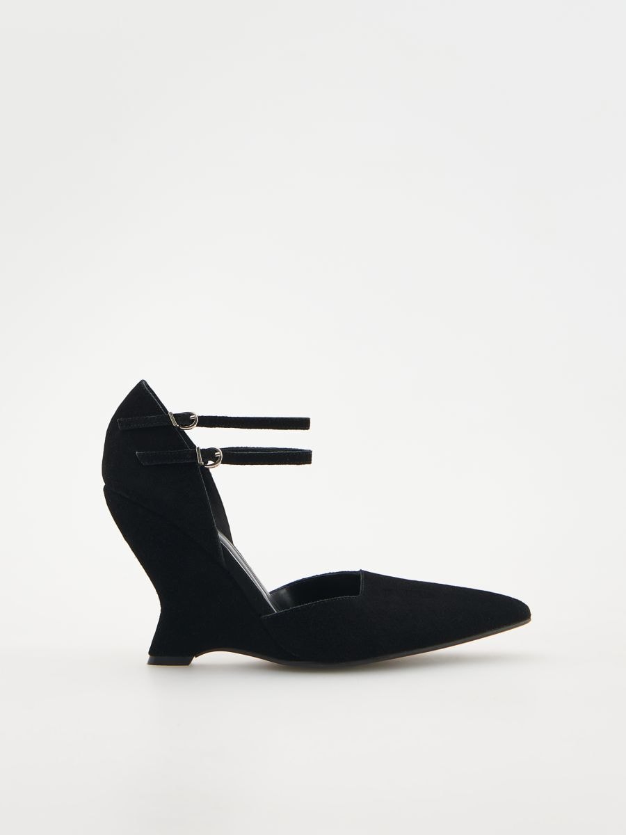 Wildlederschuhe mit Keilabsatz - schwarz - RESERVED - 2