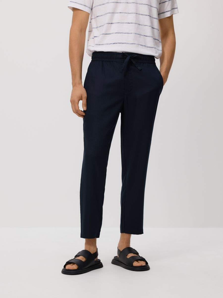 Carrot trousers in lyocell blend - navy - RESERVED