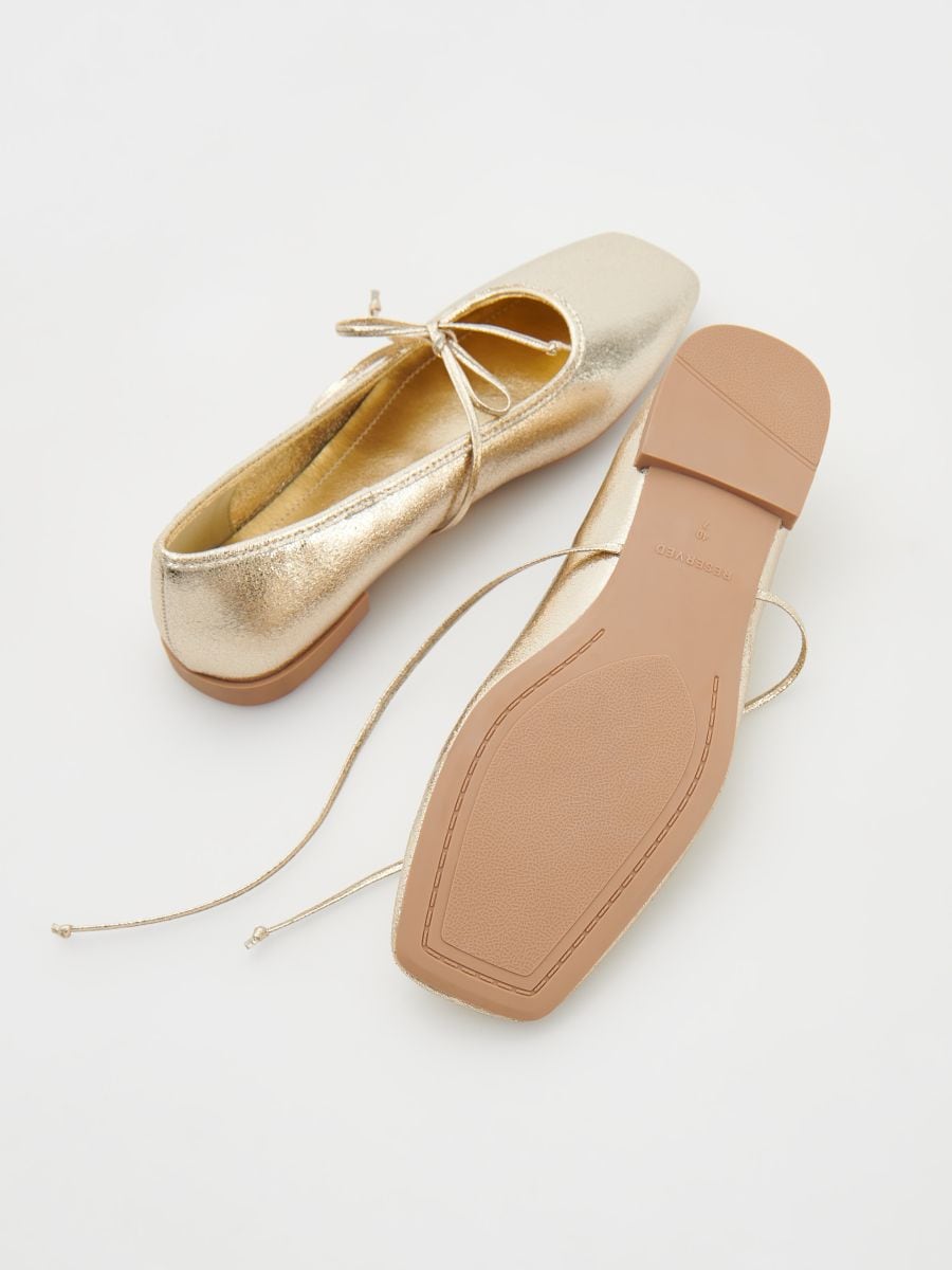Ballerinaskor i läder - GULD - RESERVED - 6
