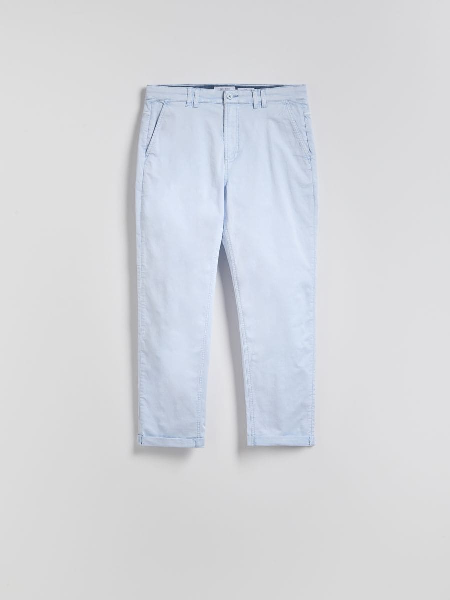 Chinohose im Slim-Fit mit hohem Baumwollanteil - blassblau - RESERVED