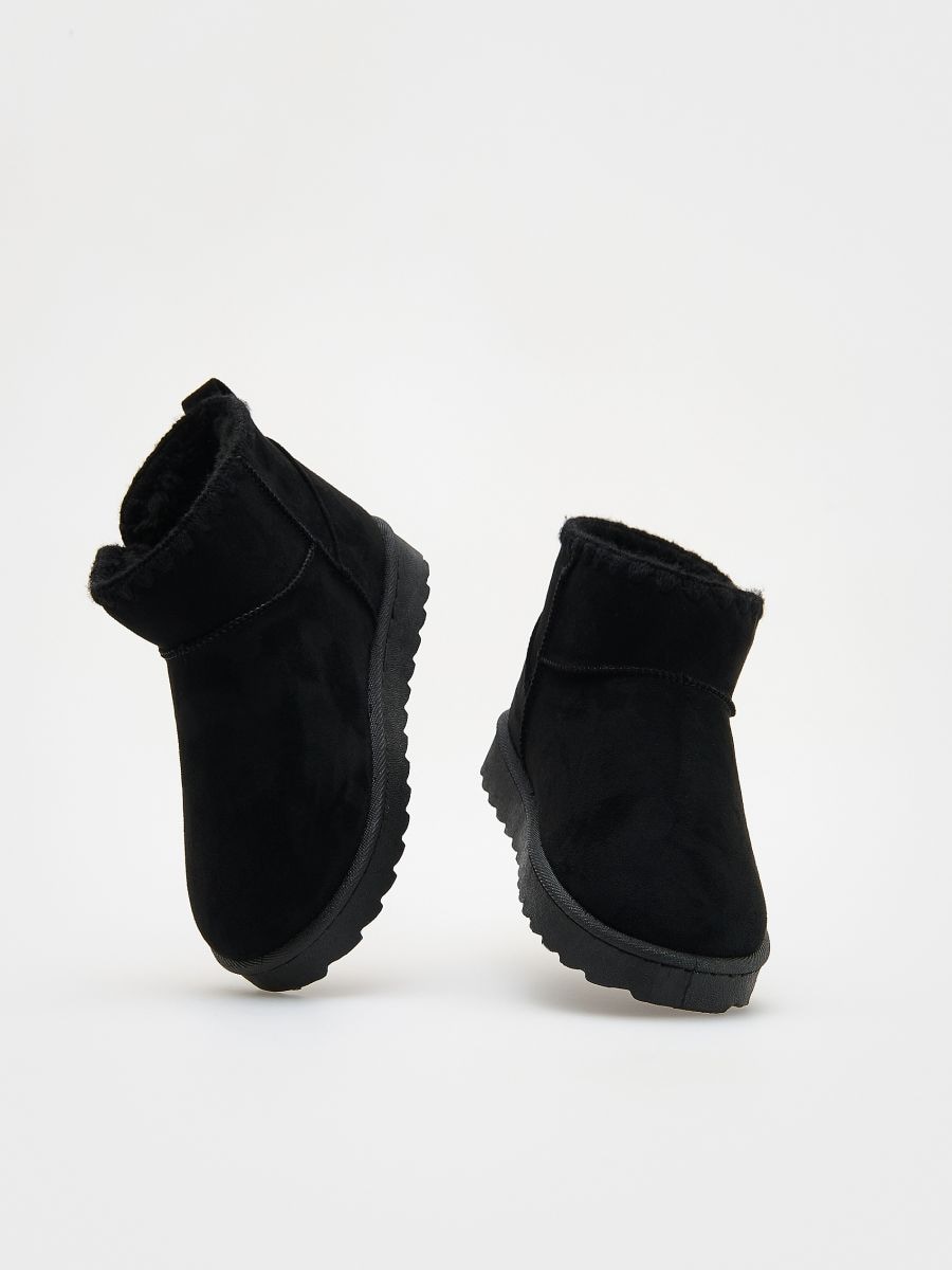 Insulated faux leather ankle boots - black - RESERVED