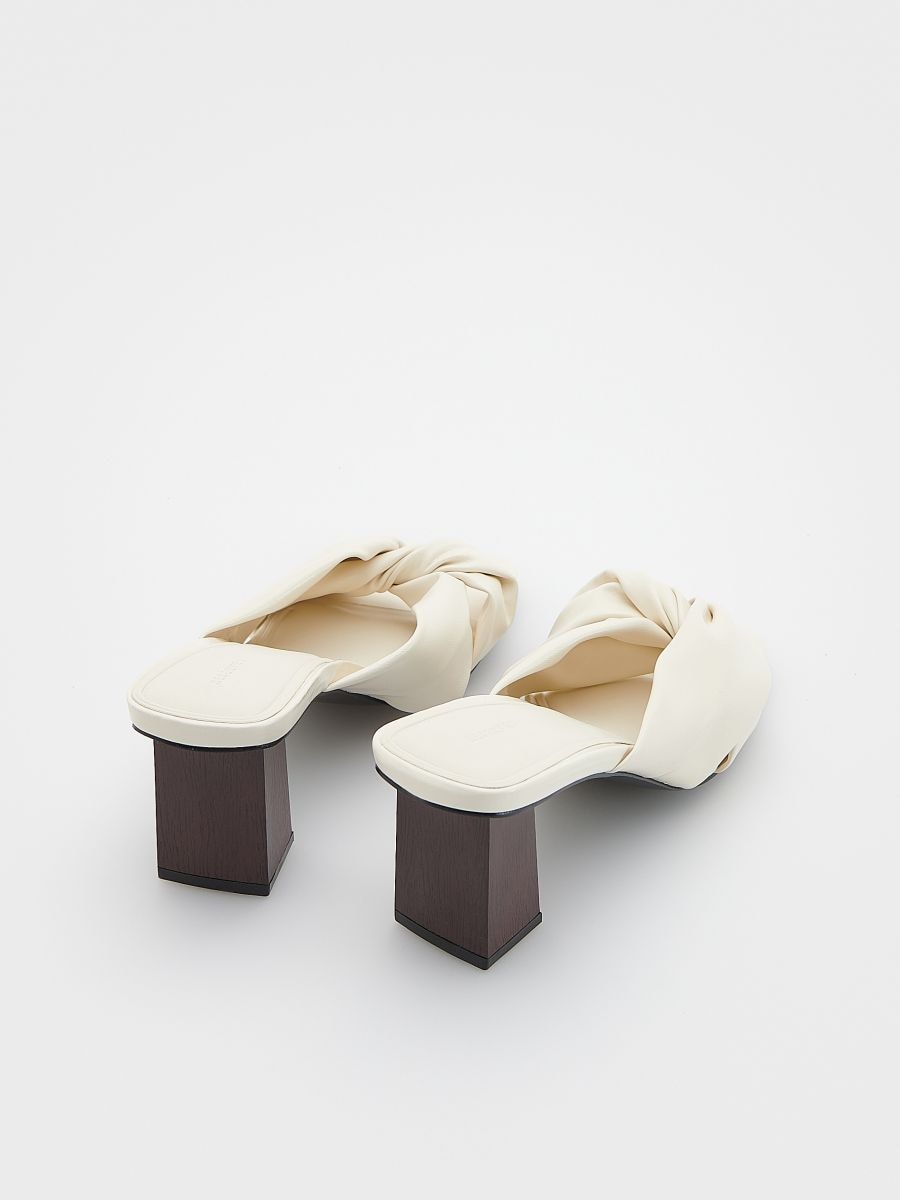 Heeled mule sliders - cream - RESERVED - 5