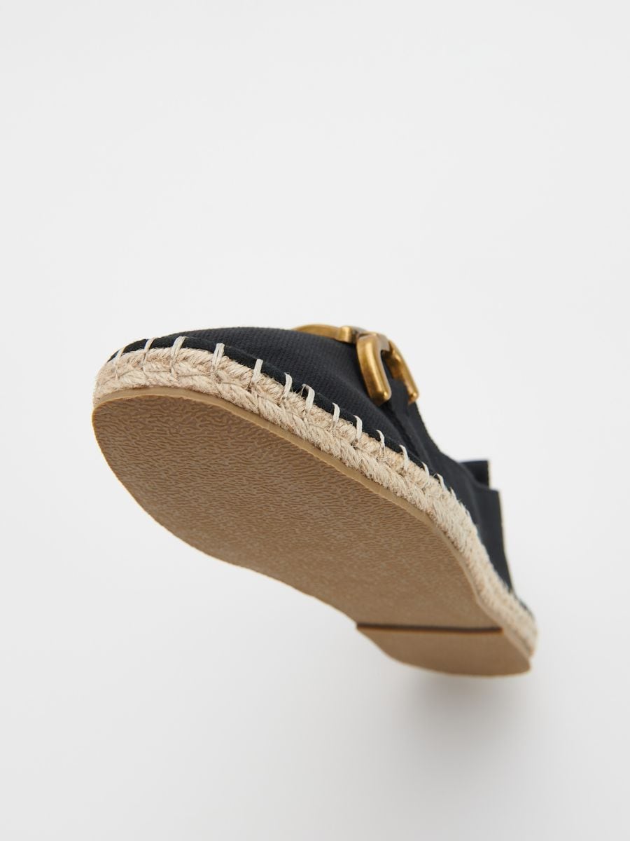 Espadryle z ozdobnym elementem - czarny - RESERVED - 5