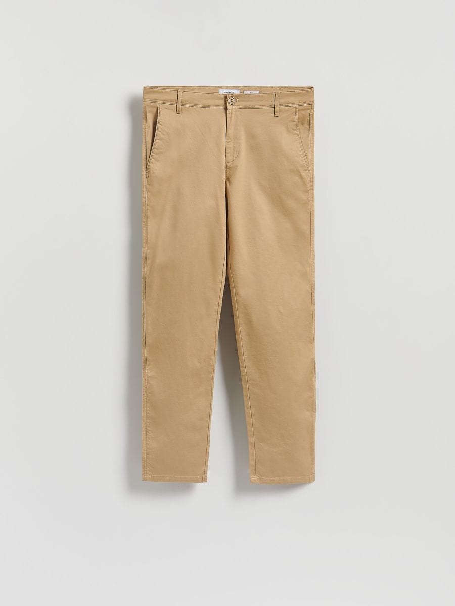 Chinohose im Slim-Fit mit hohem Baumwollanteil - beige - RESERVED
