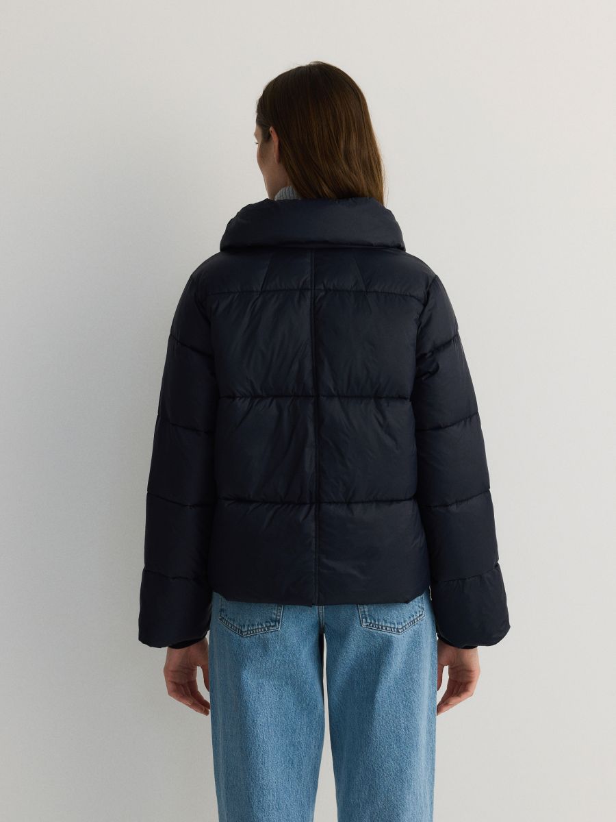 Pikowana kurtka z wysokim kołnierzem Kolor ciemnoszary