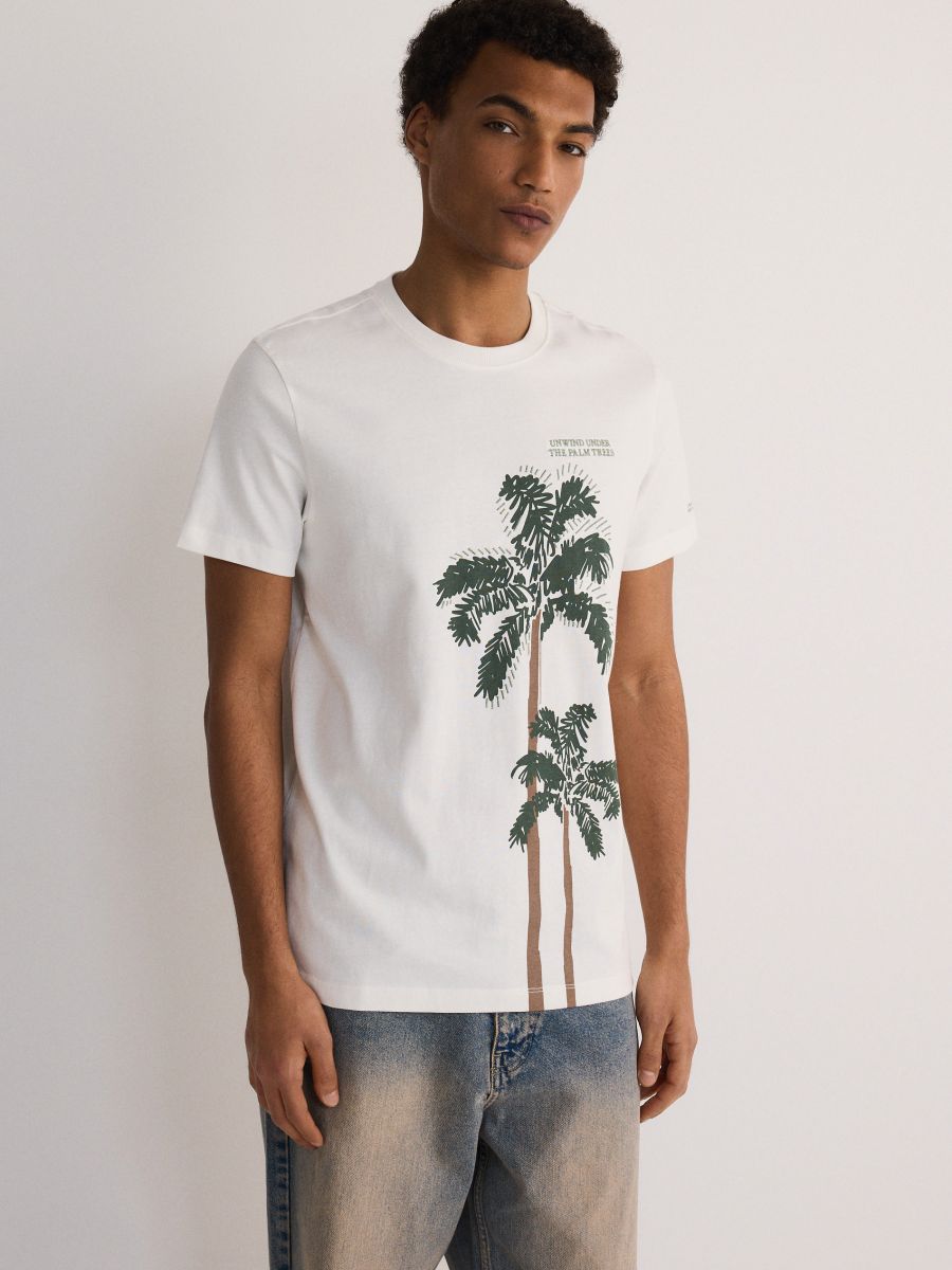 T-shirt regular z nadrukiem - złamana biel - RESERVED