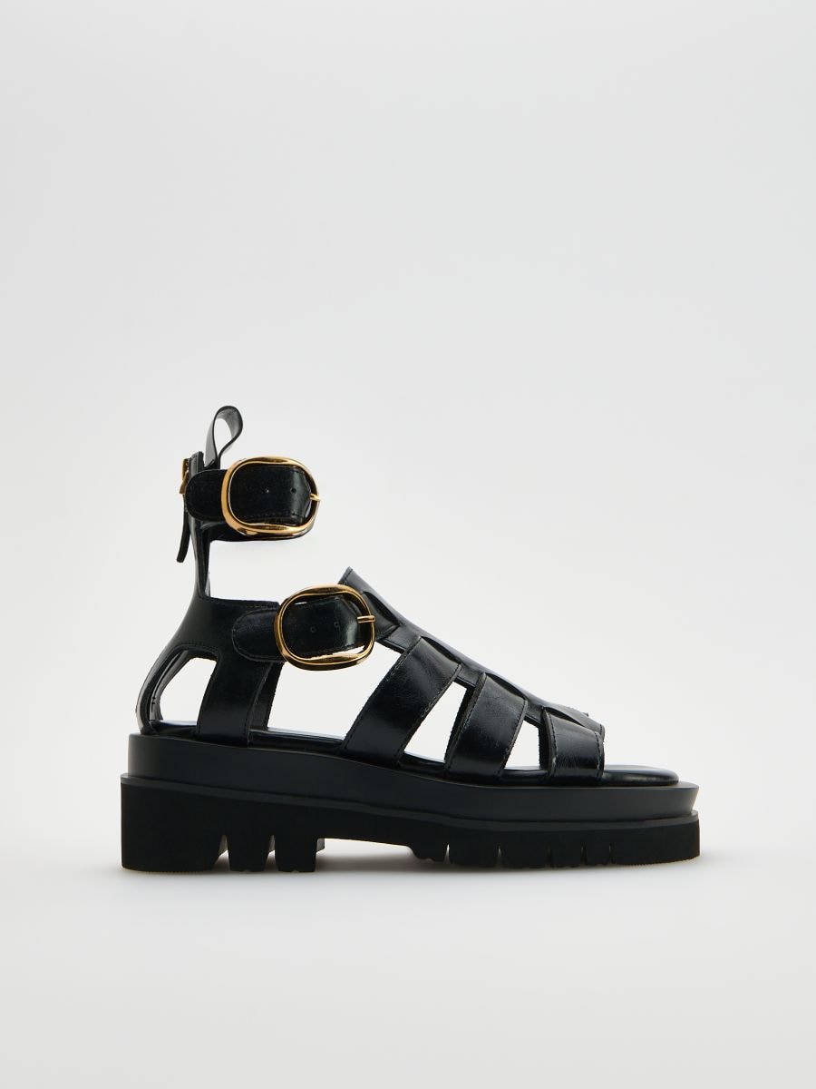Leather rich sandals with straps - black - RESERVED