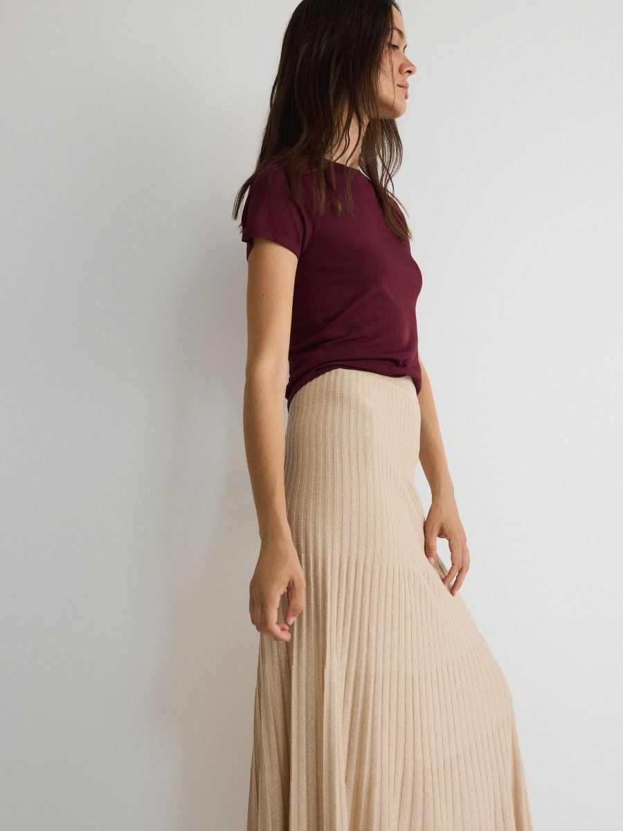 Pleated midi skirt