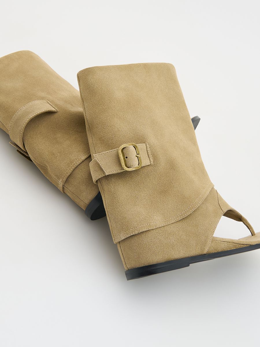 Sandali in camoscio con tomaia - beige - RESERVED - 3