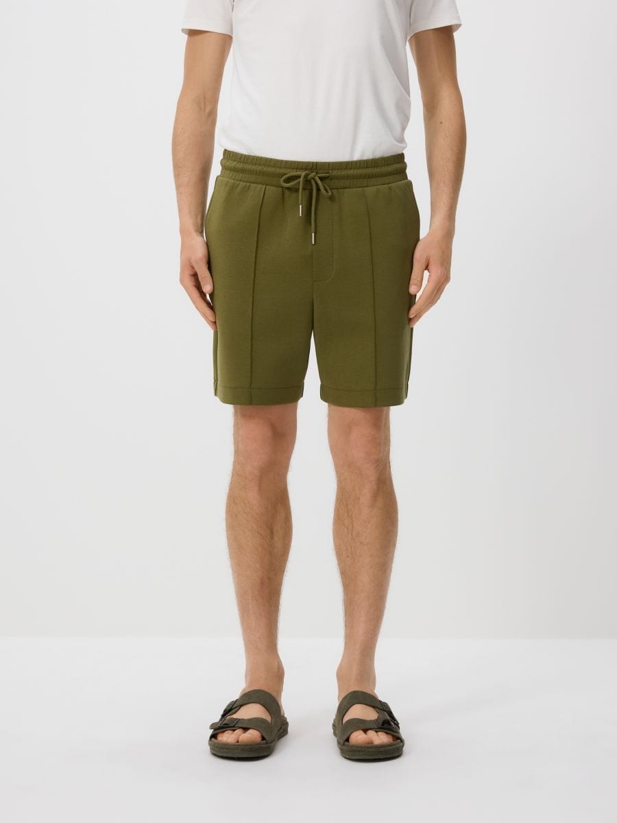 Sweatshorts mit Seitenstreifen - staubgrün - RESERVED