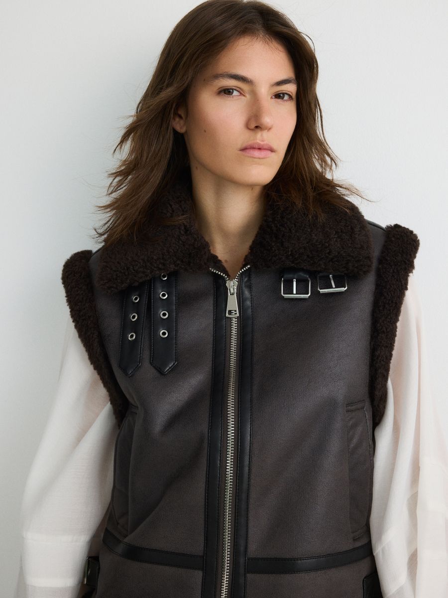 Vest with faux shearling - dark brown - RESERVED