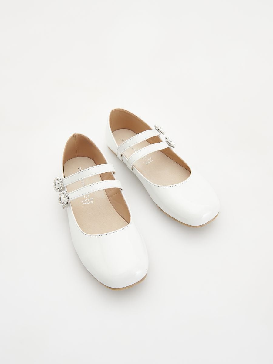 Ballerines en cuir synthétique - Blanc - RESERVED