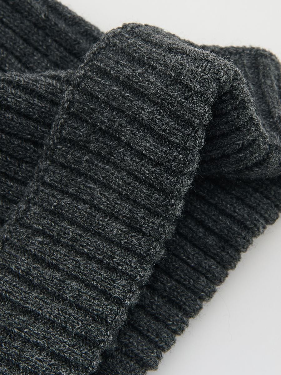 Beanie - dark grey - RESERVED - 4