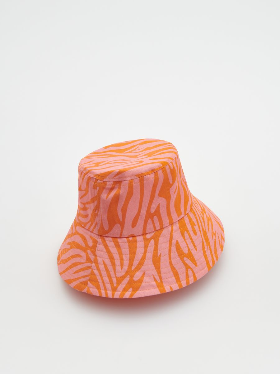 Bucket hat with embroidery detailing - pink - RESERVED