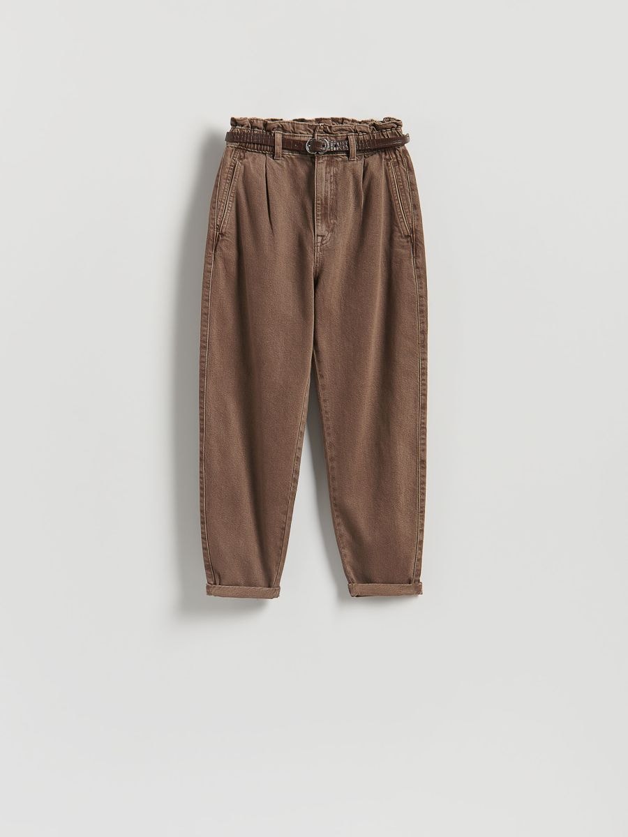 Paperbag jeans with belt - brown - RESERVED