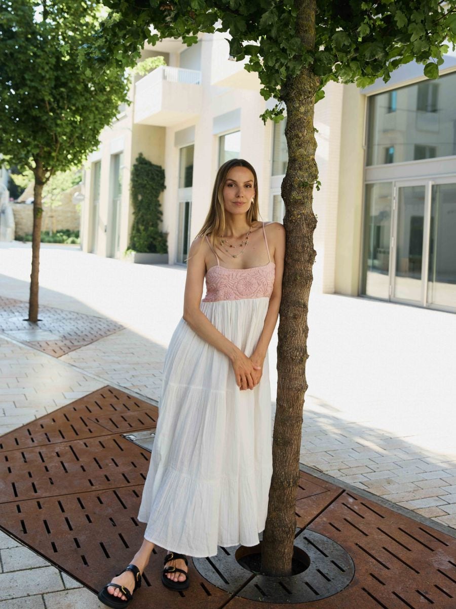 Kleid mit besticktem Oberteil - bunt - RESERVED