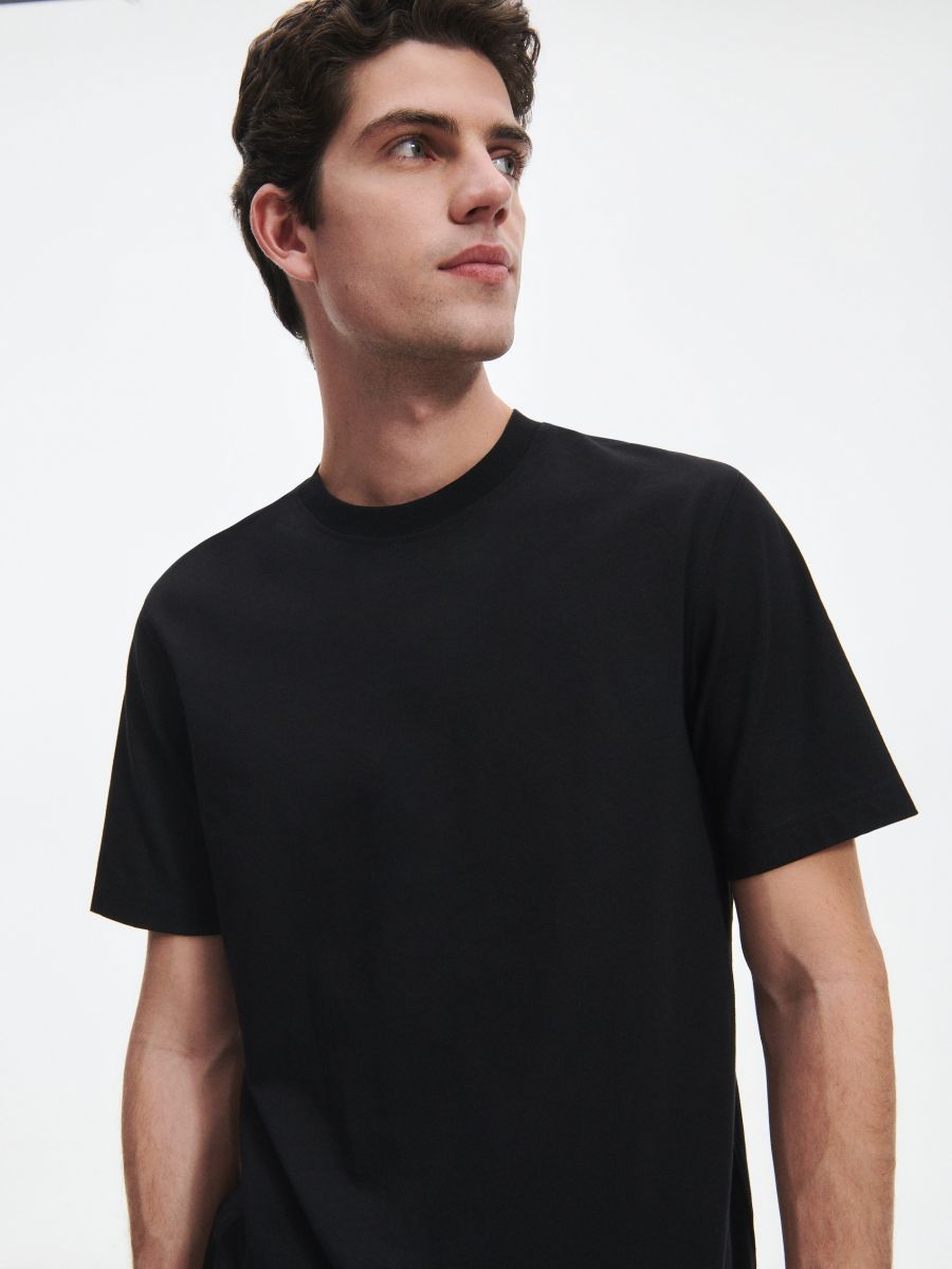 T-shirt z merceryzowanej bawełny organicznej - czarny - RESERVED