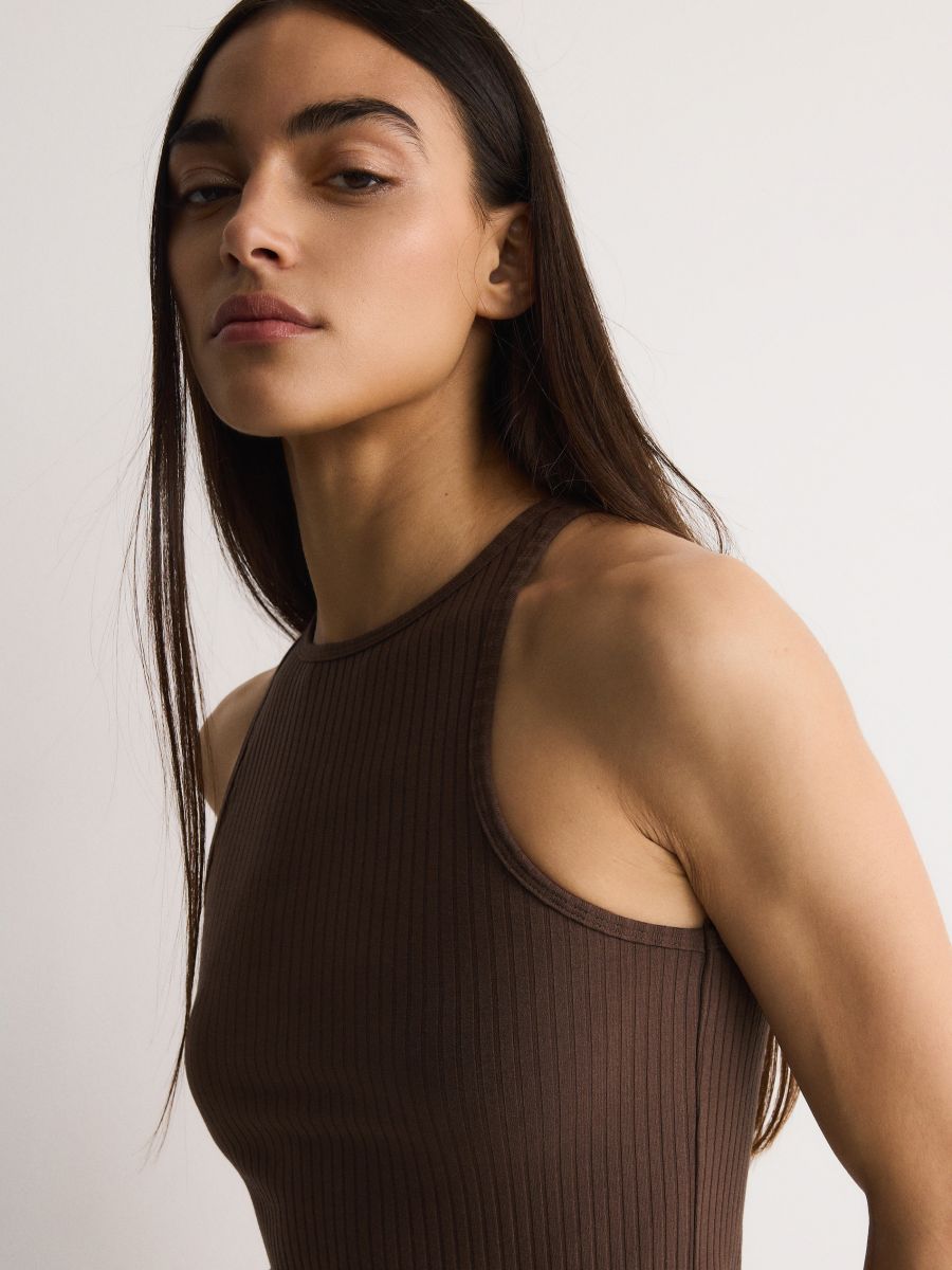 Maxi abito in maglia di cotone - marrone - RESERVED - 3