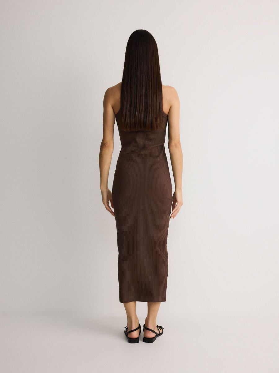 Maxi abito in maglia di cotone - marrone - RESERVED - 4