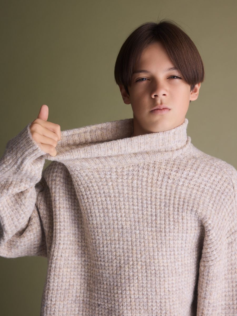 Turtleneck with wool blend - cream - RESERVED