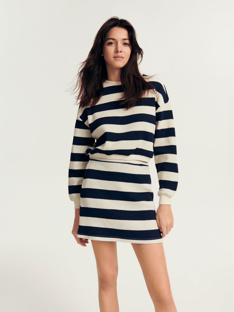 Oversized stripe sweatshirt, RESERVED, 6591V-59X