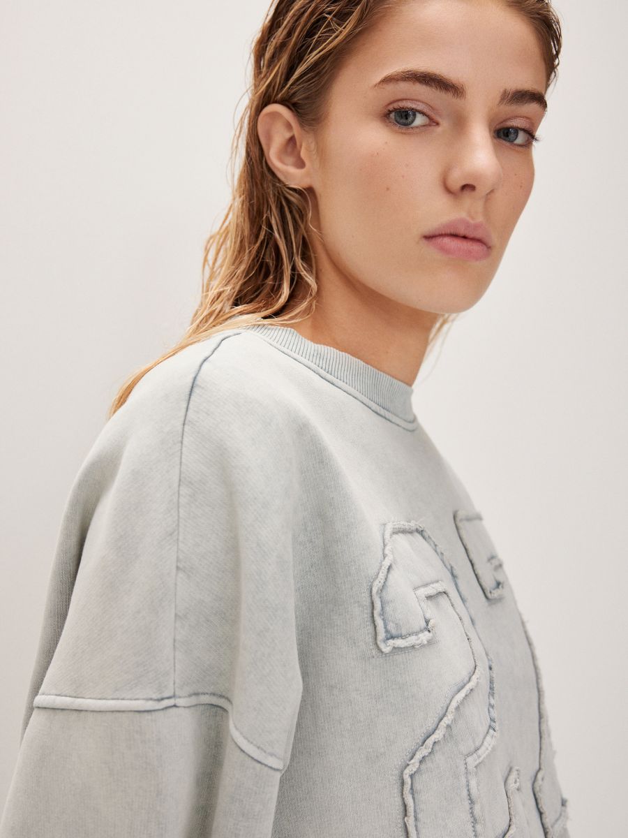 Sweatshirt with wash effect - light grey - RESERVED - 3
