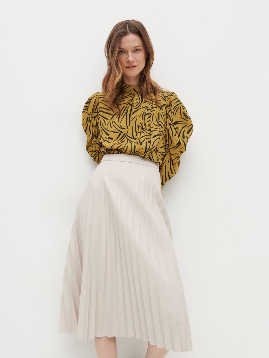 Faux leather pleated shop skirt