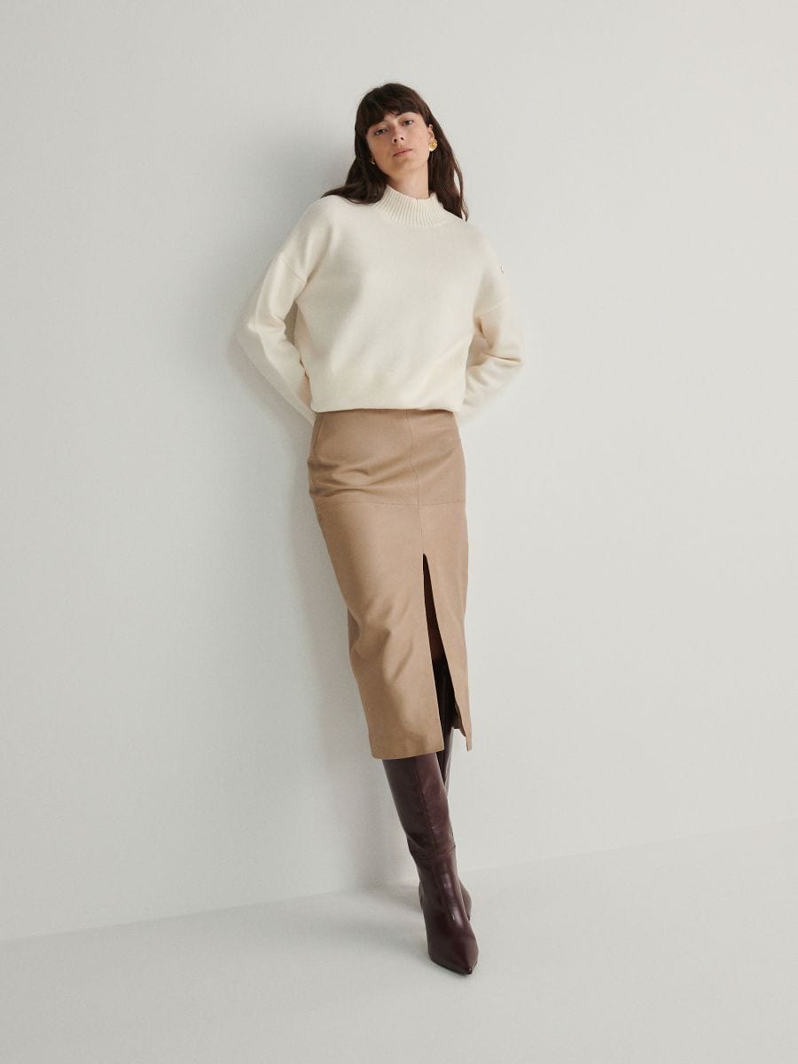 Oversized turtleneck jumper - nude - RESERVED