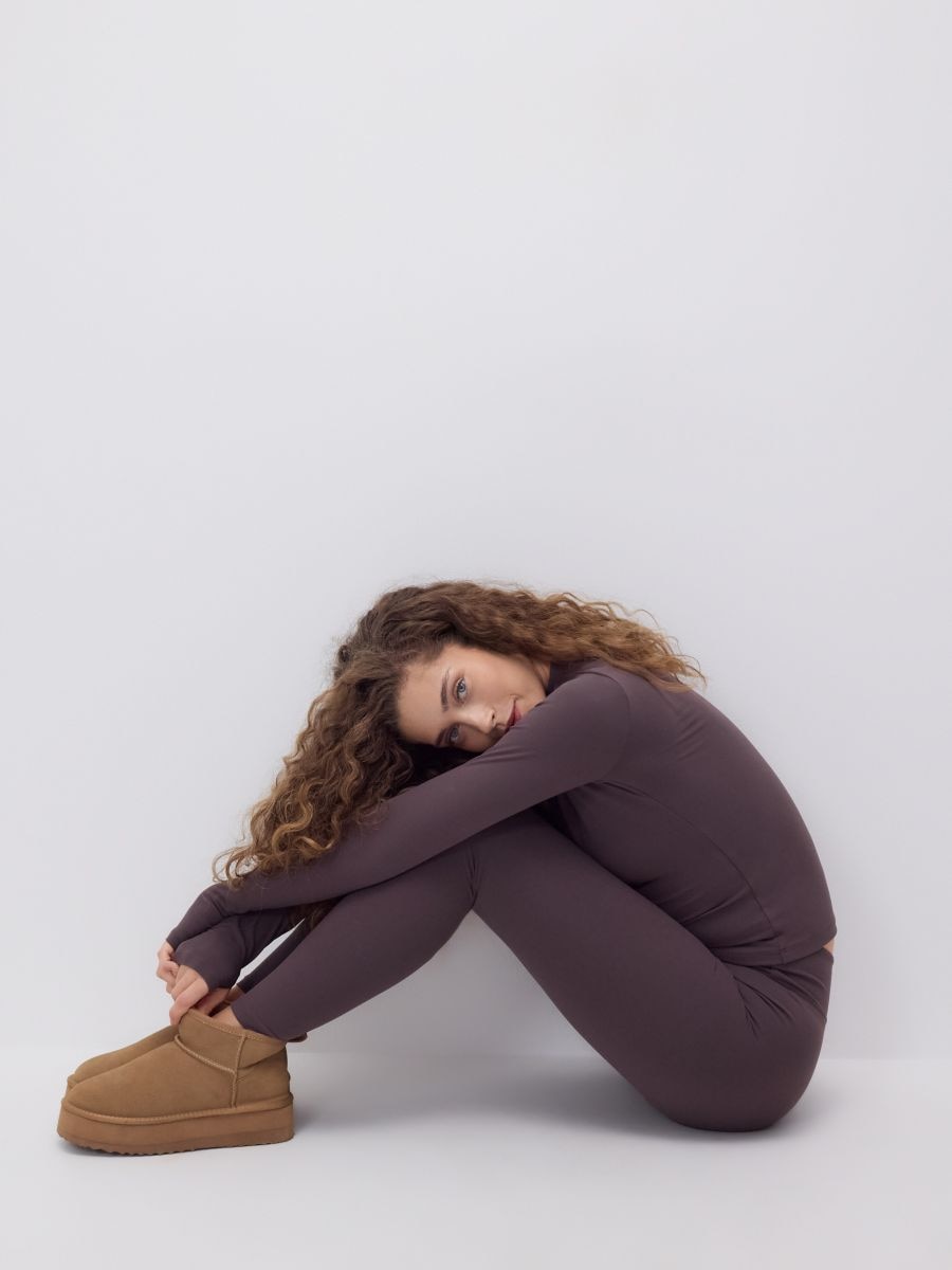 Гладкі легінси - коричневий - RESERVED